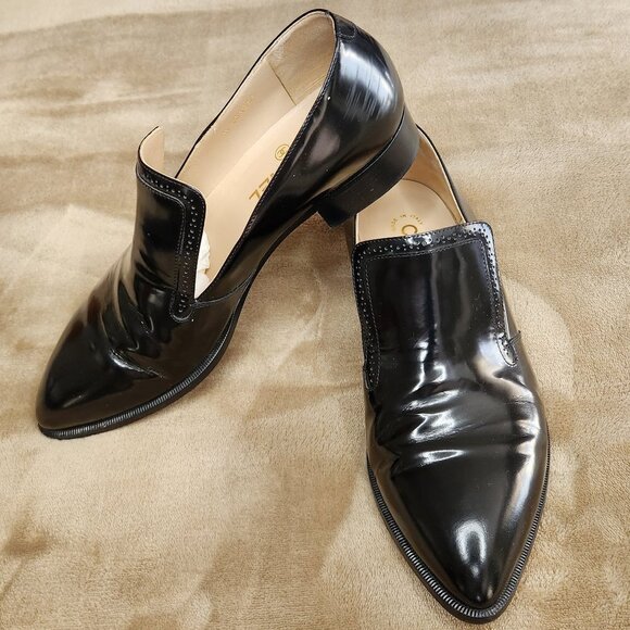 Chanel Black Pointed Toe Leather Loafers - Picture 1 of 12